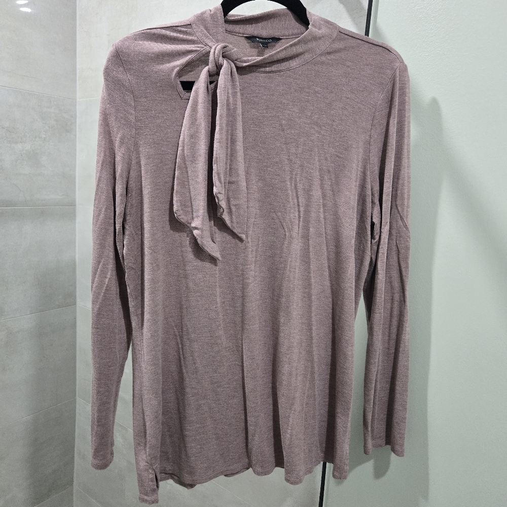 RW&CO. EUC Soft Mauve Top With Tie